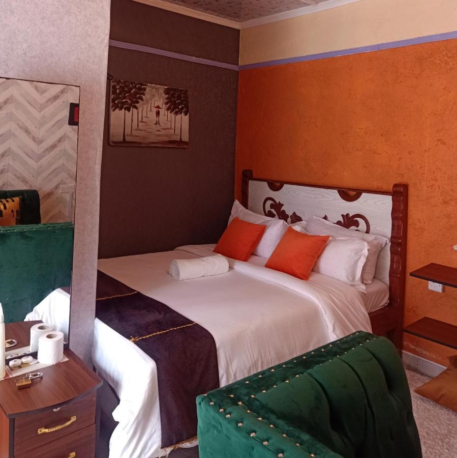 Little Nile Studio Homestays Nakuru City Esterno foto